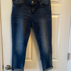 GAP Girlfriend Women's Blue Jean
31R
24” Inseam Cuffed
25” Inseam Uncuffed